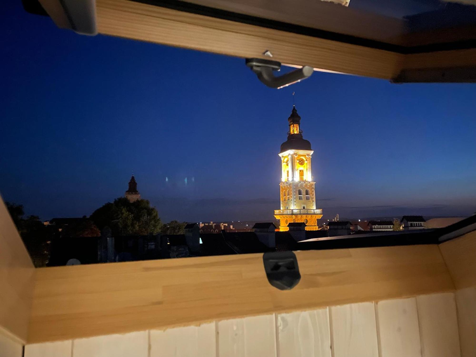 Apartamento «Гори́Ще На Площі Польський Ринок» Kamianets-Podilskyi Exterior foto